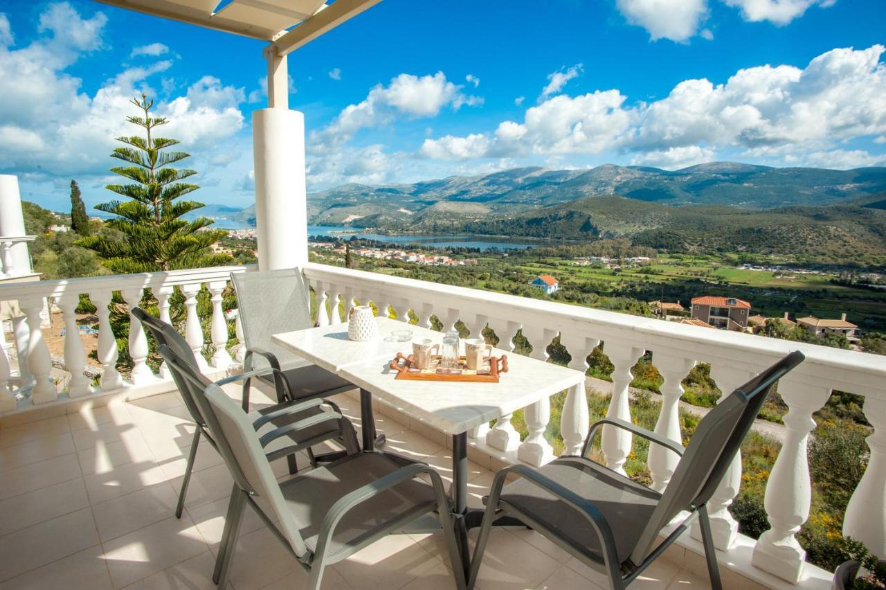 Nikos Apartments Spacious And Panoramic Аргостолион Экстерьер фото