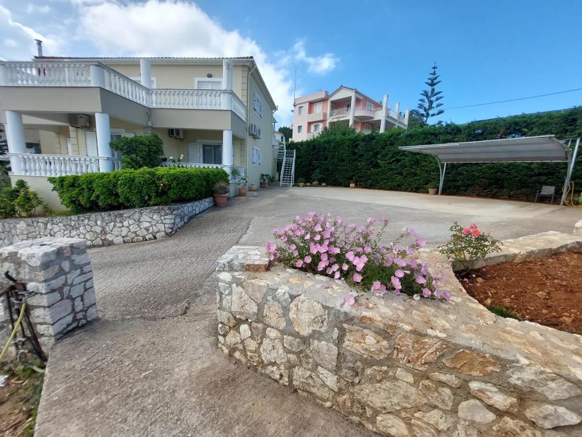 Nikos Apartments Spacious And Panoramic Аргостолион Экстерьер фото